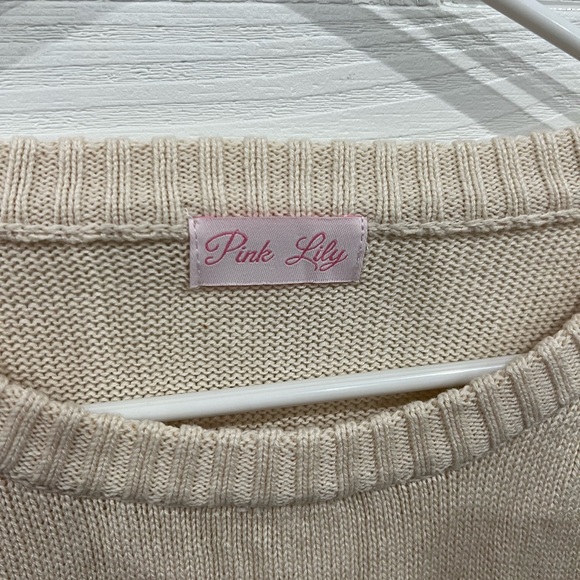 Pink Lily heart sweater! Very cute! Closet clean out! Remote worker! - Picture 3 of 4